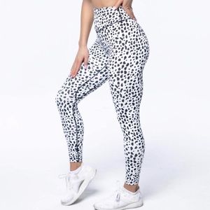 ISO Snow Leopard Ascend Pant Size S